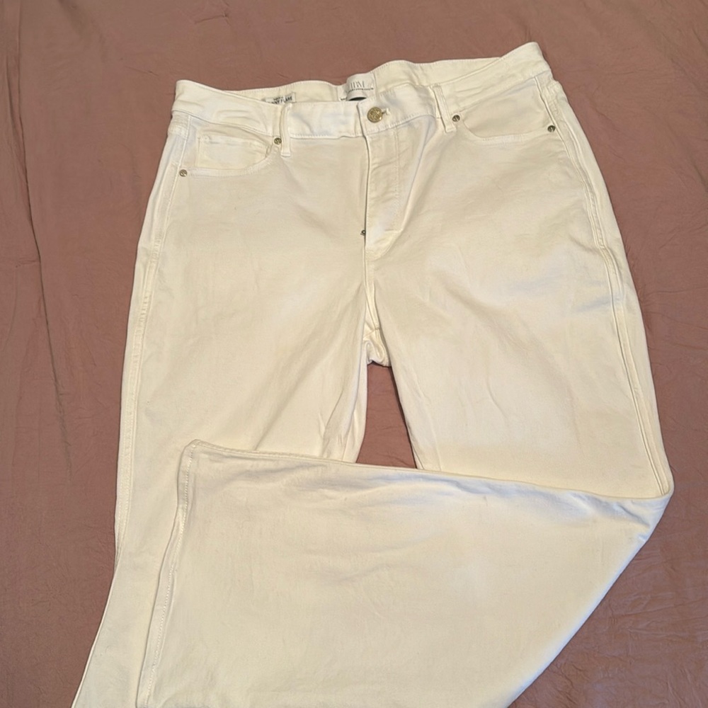 High Rise Skinny Flare Size 14 S curvy fit - White